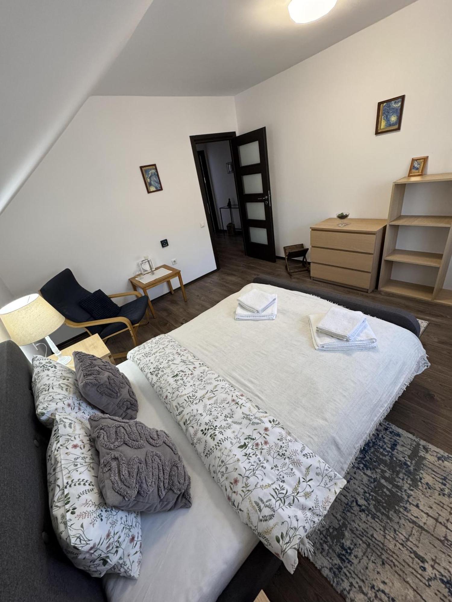 Vik'S Home Σιγκισοάρα Εξωτερικό φωτογραφία