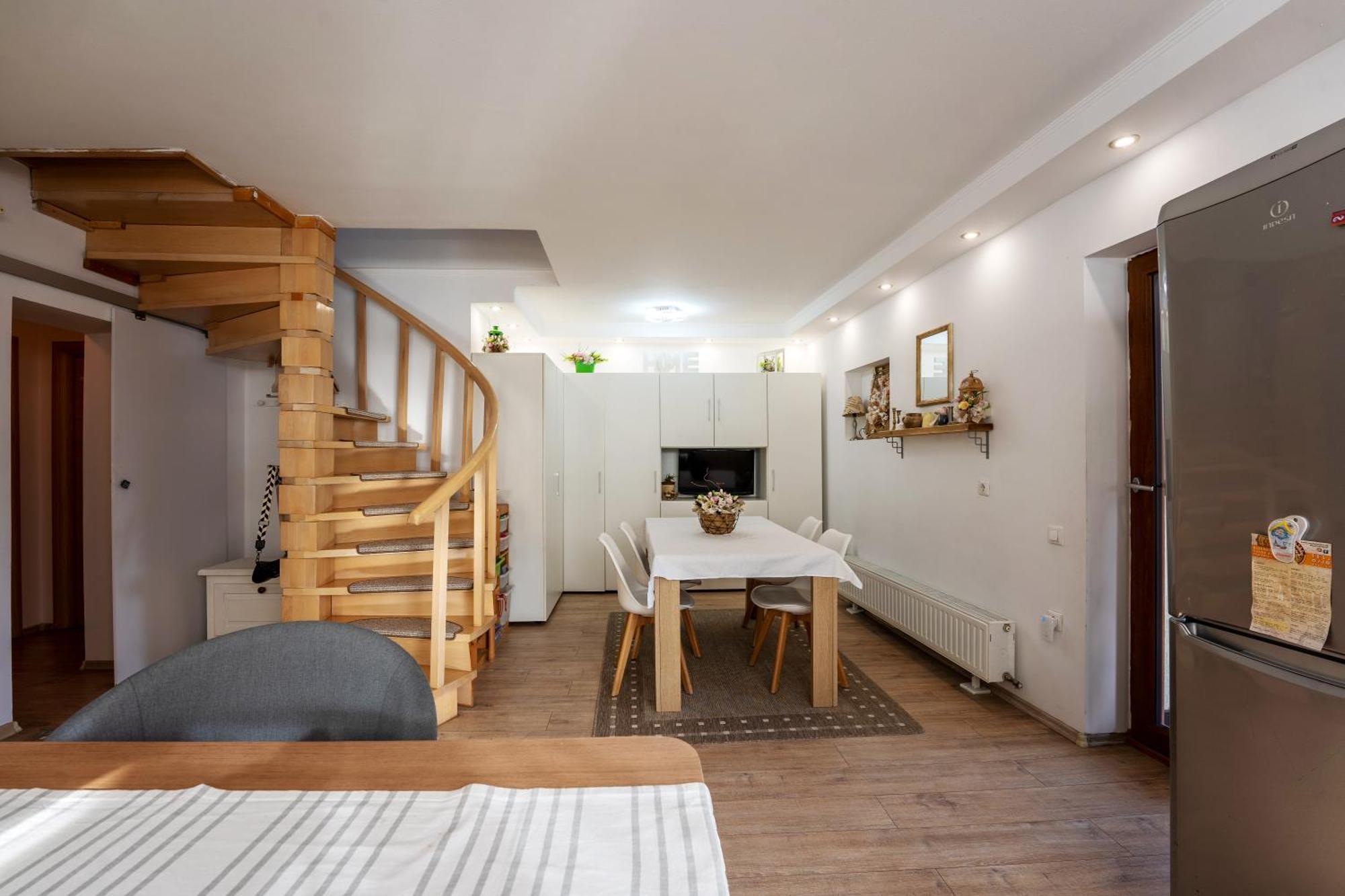 Vik'S Home Σιγκισοάρα Εξωτερικό φωτογραφία
